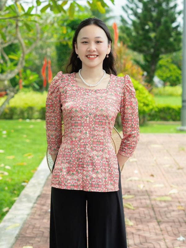 Áo Bà Ba Tay Lỡ Cách Tân Cổ Vuông Họa Tiểt Hoa Chất Thun Co Giãn Phối Quần Ống Rộng Áo Đi Chùa Đi Chơi Tết