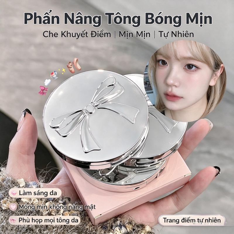 Phấn nước nắp nơ bạc thiết kế xinh xắn, che khuyết điểm tốt, làm mịn da, giữ nếp lâu, chống dầu chống trôi, lớp nền mỏng nhẹ không nặng mặt, nhiều tone màu phù hợp nhiều loại da, dùng cho trang điểm hàng ngày đi học đi làm
