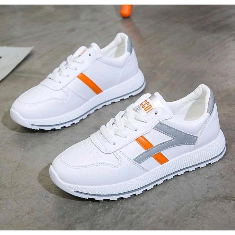 sepatu senaekers wanita sepatu olahraga sepatu santay size 37_40 jaya shoes Casual 1