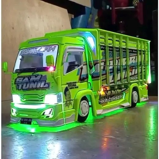 PROMO MURAH MINIATUR TRUK OLENG FULL FARIASI LAMPU BONUS TREPAL TERLARIS