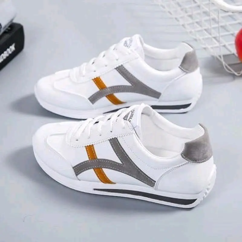 sepatu senaekers wanita sepatu olahraga sepatu santay size 37_40 jaya shoes Casual 0