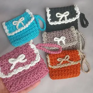 Dompet Koin Rajut Pita Benang Polyester Handmade dengan Aksen Pita Imut - Kartu