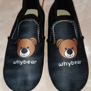 Sepatu slip on anak motif bear hitam Fashion