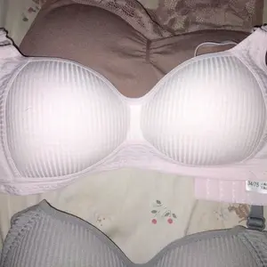 Wonder Girls [Wajib Upsize] BH Push Up Bra Tanpa Kawat Style Pakaian Dalam Wanita High Quality Impor B25