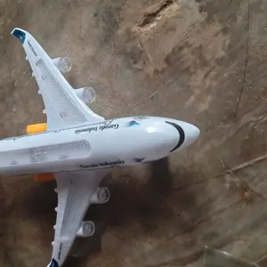 MAINAN PESAWAT TERBANG GARUDA AIRBUS COCOK BUAT HADIAH ATAU KADO Control Lampu Toys rc