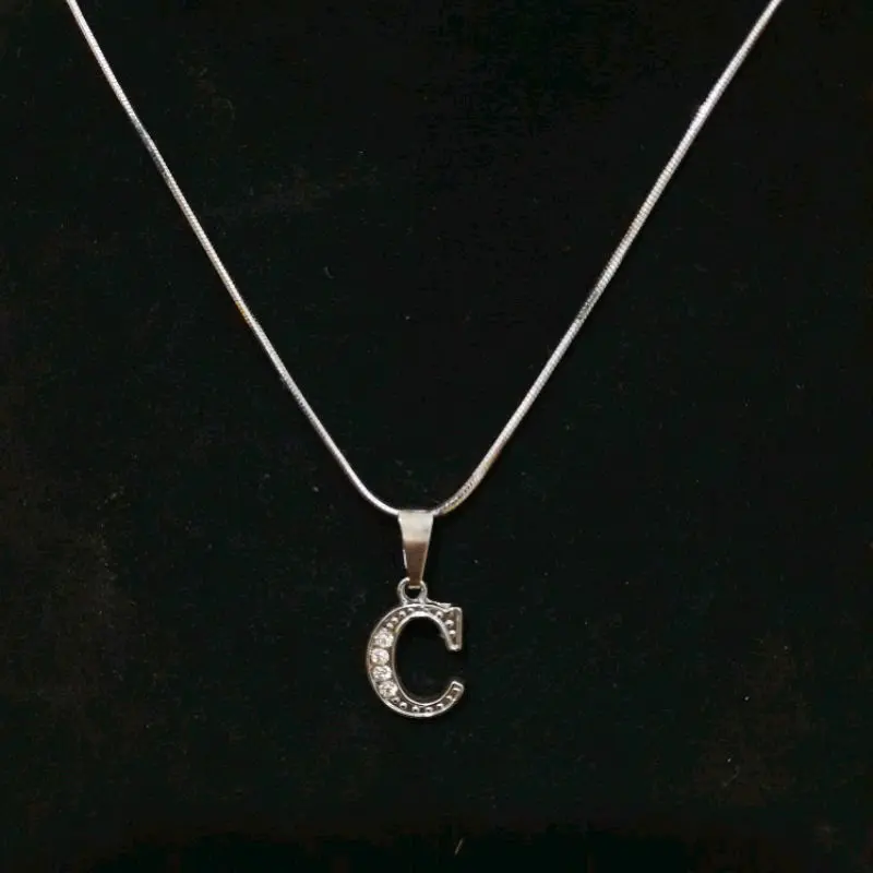 KALUNG PRIA DAN WANITA LIONTIN INISIAL HURUF NAMA A-Z ANTI KARAT ANTI LUNTUR