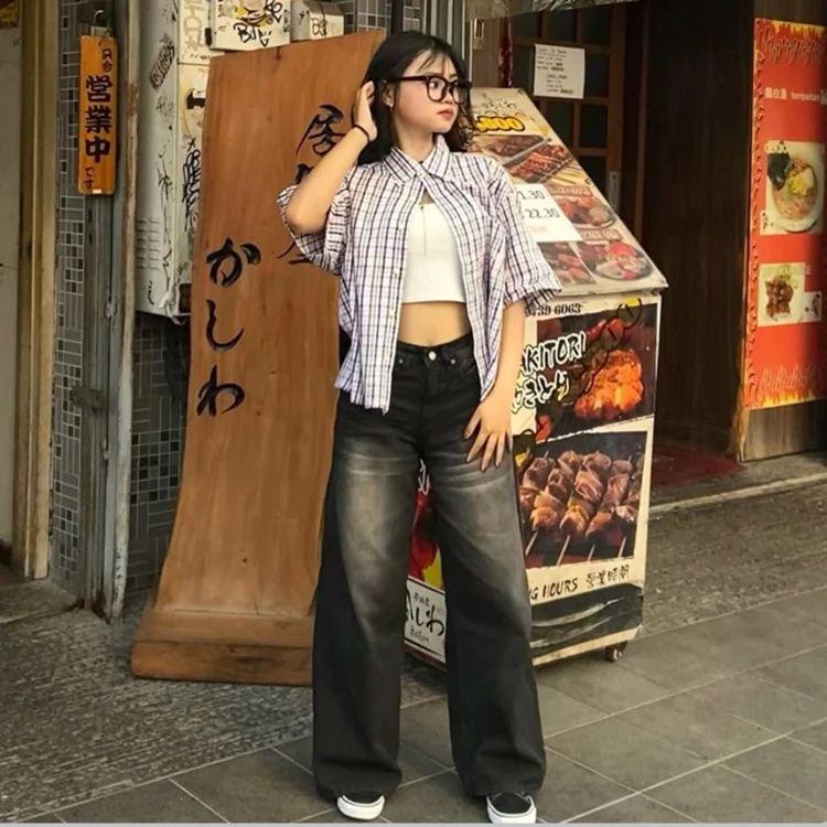 Product Introduction of Celana Jeans Wisker Pria Wanita Unisex Wide Leg Lebar Gombrong Skena Black Wisker pria loose fit jumbo big keren Bahan Denim Celana jeans gombrong Korean style Panjang Hitam 43