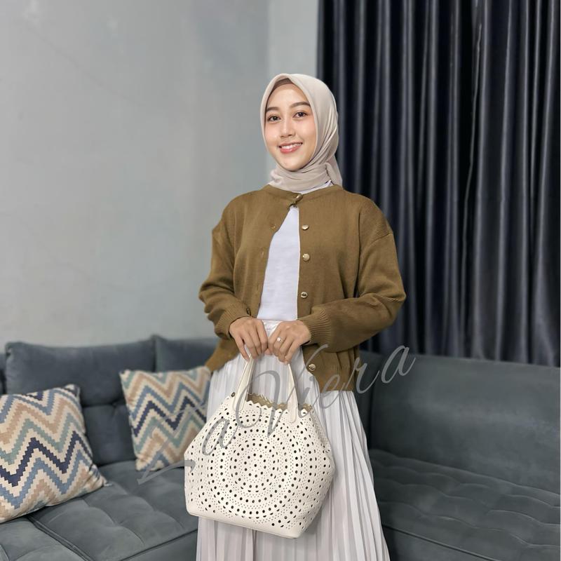Clara Cardigan Rajut Polos Kancing Premium Women's Knitwear outfit 5