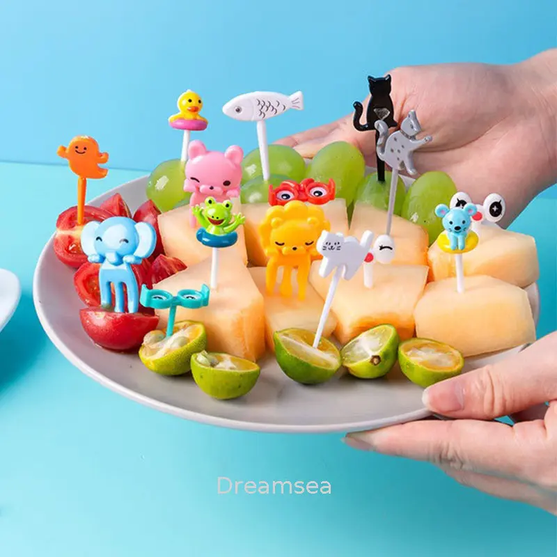 Dreamsea Garpu Buah Anak Bento Stick Home Dessert Stick Bentuk Kartun Lucu & Menyenangkan Pinggir Lembut Aman Tanpa Bau Material ABS Bebas BPA Cocok untuk Buah Kue Penutup Makanan Ringan