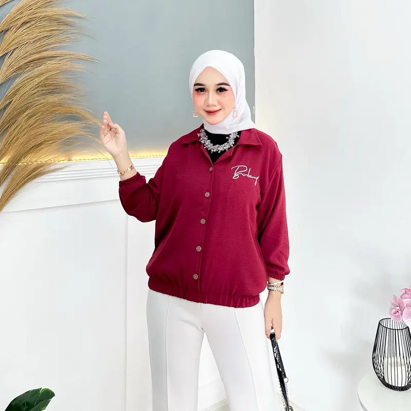 Arni Busana -Kemeja Blouse Wanita Bordir Bahan crinkle Adem Dan Nyaman Kancing Depan Lengan Karet Baju Dewasa Model Casual 5