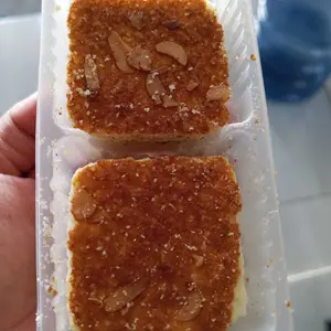 Hokira Malkist Krekers Dengan Kacang Almond Kenari & Mede Camilan Renyah Gurih Praktis untuk Berbagai Aktivitas Sehari-hari - Minuman