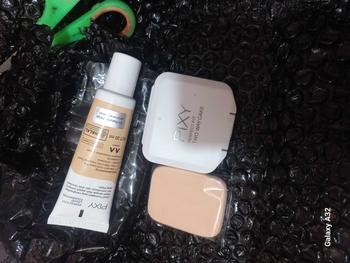 Product Review of Pixy Perfect Fit Liquid Foundation SPF35 PA++ Gratis Pixy UV Whitening Two Way Cake Refill Wajah from i**a 0