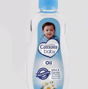 Cussons Baby Oil Extra 100% 100ml Minyak Bayi Lembut & Halus Dengan Almond & Rose Oil Cocok Untuk Kulit Bayi Sensitif Paket Hemat
