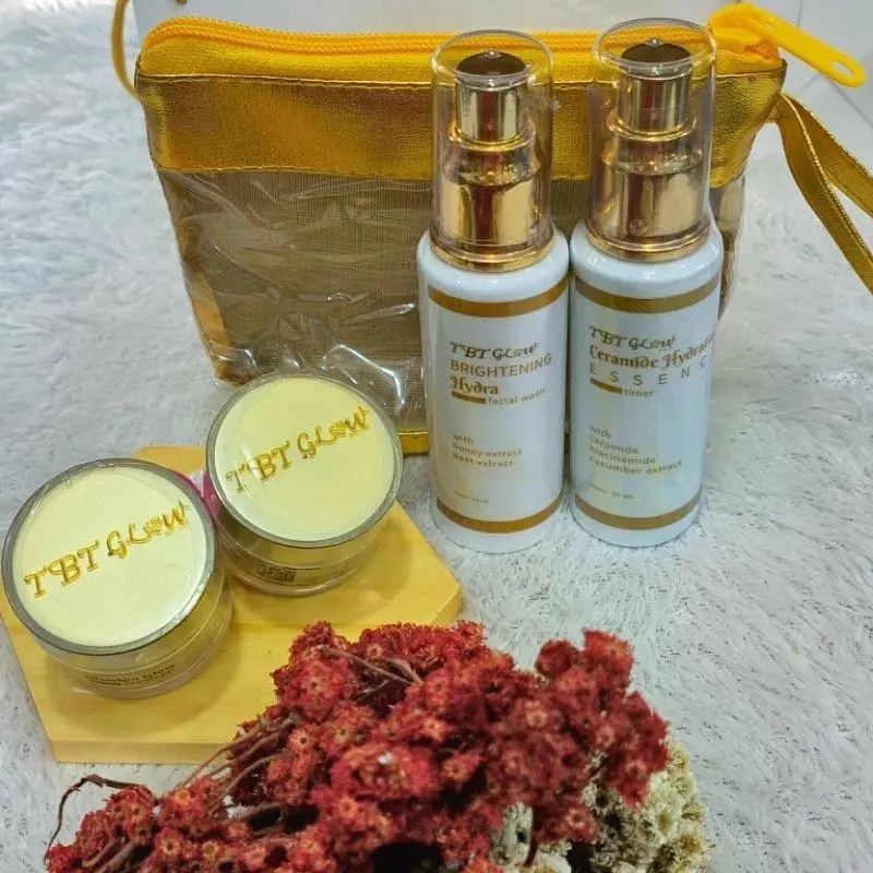 Set Skincare Mini Pink 4in1 Original Perawatan Wajah Kering (Versi TAS PINK)
