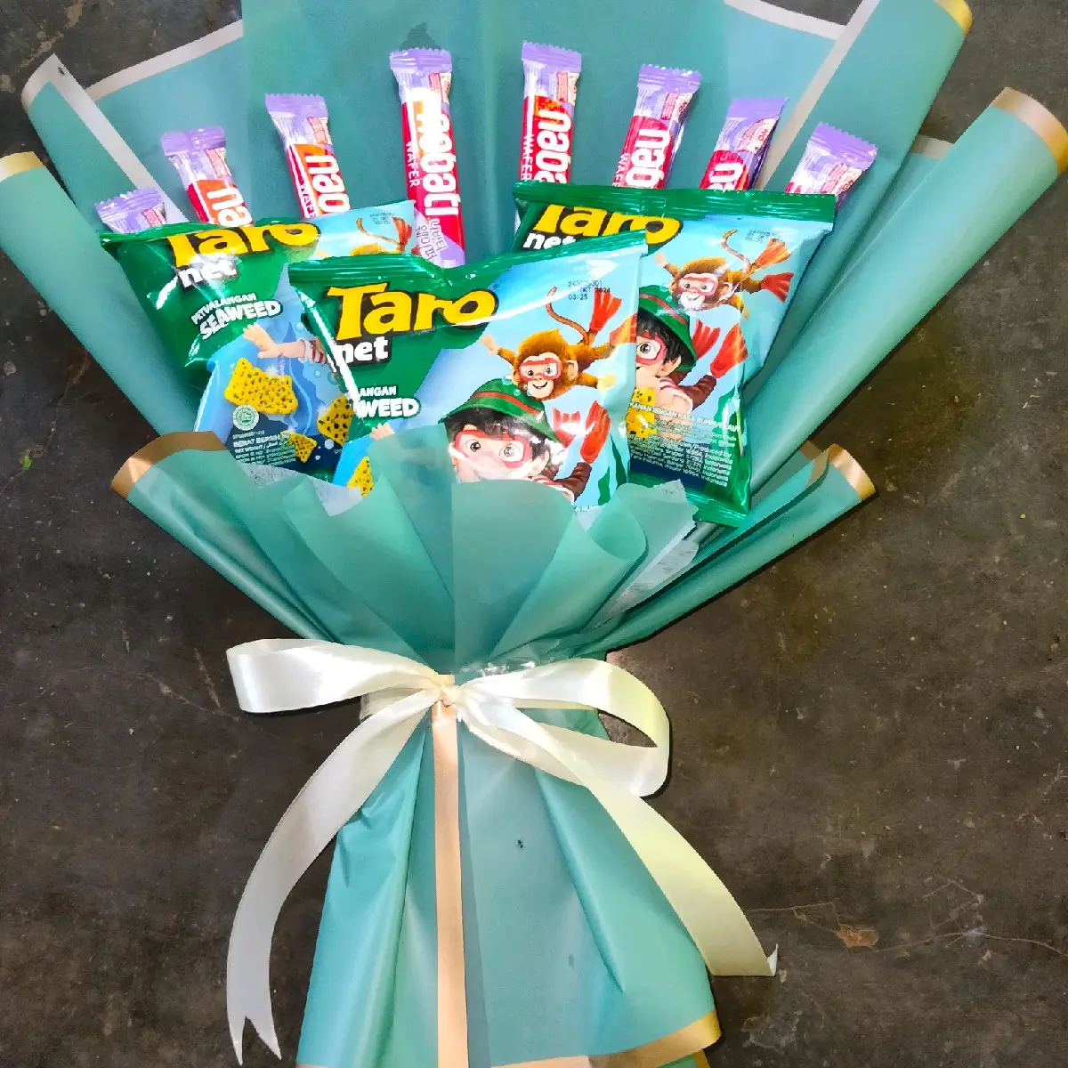 Buket snack murah kado ulang tahun