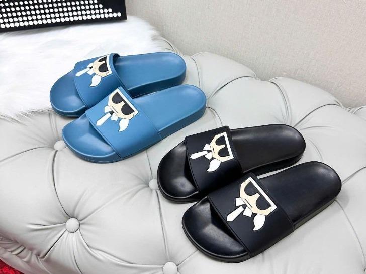  Dép Quai ngang Nam nữ Boy Đeo Kính Mẫu 2025 ,2 Màu Nét Căng Sành Điệu Loại Đẹp Slipper Fullbox Quai Ngang Đế Bằng   Đế cao su Nguyên khối EVA   êm chân  không hôi bền Đẹp 