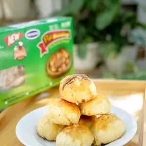 FORTA - Pia Premium Campur Kacanag Ijo, Keju, Cokelat 8 pcs /box