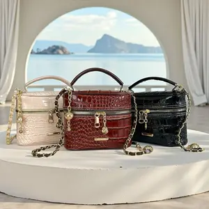 [SPECIAL LIVE] Clarissa Tas Selempang Mini Imut Handbag Slingbag Wanita Elegan Motif Kulit Croco Rantai Gold Premium 18 x 8 x 15 cm Stylish