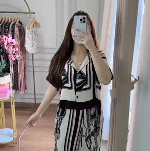 SETELAN CROP TOP//LD 115 CM