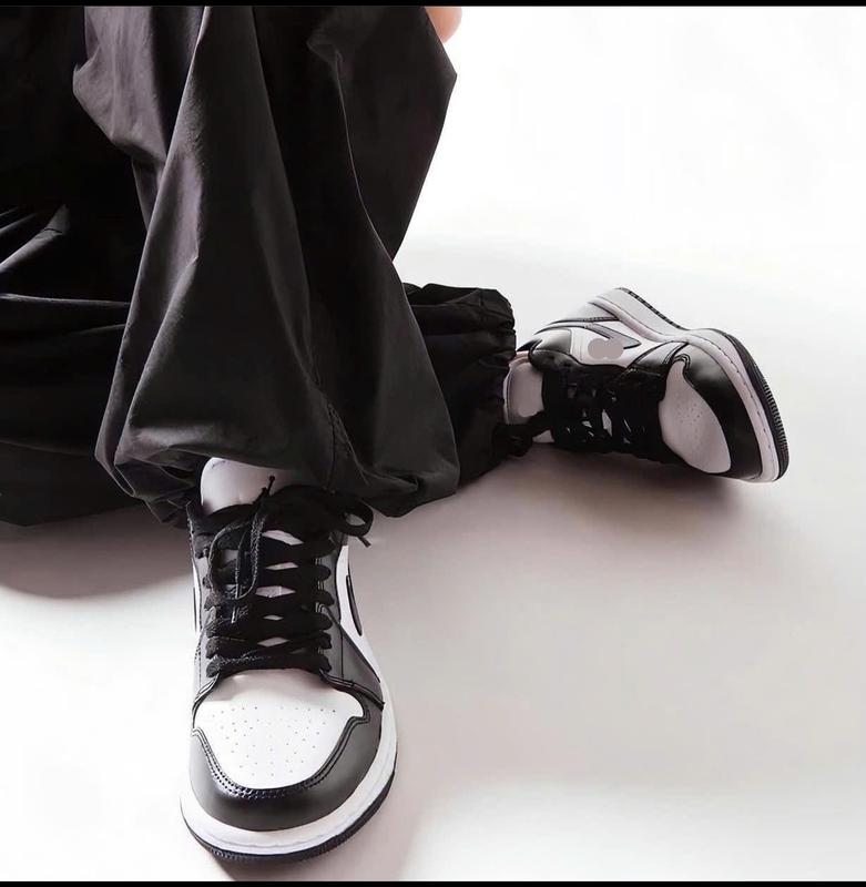 Giày Thể Thao Gơ-Den Màu Đen Trắng Đế Cao Su mũi Tròn Ôm Chân Full Size 36-43 cho Người Tập Thể Gym ,Chạy bộ