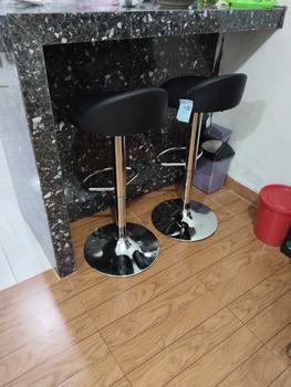 Product Review of Kursi Bar Hidrolik Bangku Cafe Minimalis Estetik untuk Minibar dan Dapur Furniture Modern Y10A1 from t**h g**y 2