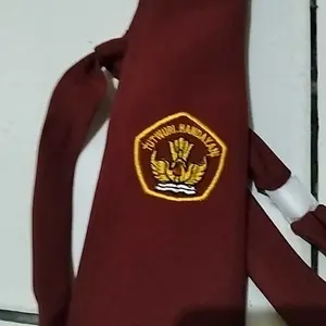 Dasi SD Perekat Putra Putri