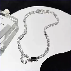 Kalung Fashion Unik Rantai Kombinasi Kotak dan Plat Hitam Dengan Bandul Bulat KL-2092