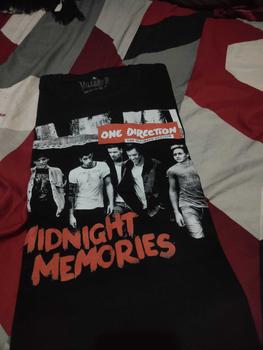Product Review of T shirt ONE DIRECTION MIDNIGHT MEMORIES Baju Yellbruh Merchandise Tee Kain Kaos Kain Kaos Katun Nyaman from E**z 0