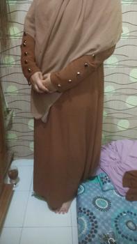 Product Review of Zulfa Abaya Gamis Simple Wanita Syari Dress Basic Bahan Crinkle Airflow – Bahan Premium untuk Busui dan Wudhu Friendly dengan Model Cuttingan A-Line from m**a n** A** 0