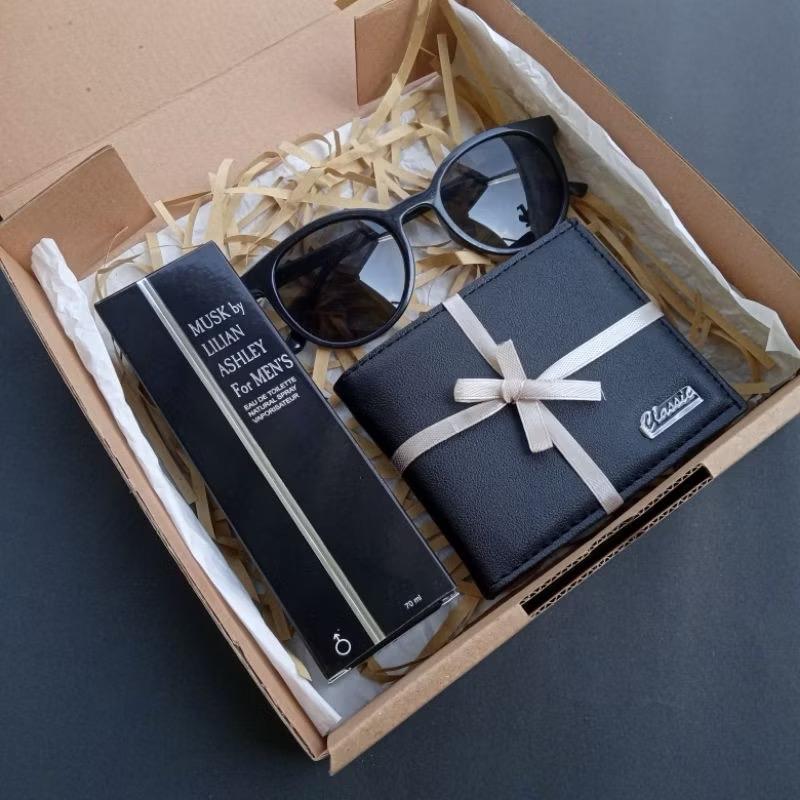 Gift Box Hampers Cowok Man Cool ( parfum dompet kacamata) 0