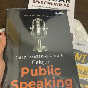 Paket Buku Motivasi Komunikasi Rahasia Lancar Berkomunikasi, Seni Membangun Relasi, Cara Mudah & Praktis Belajar Public Speaking (Isi 3 Buku)