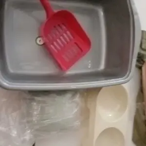 Litterbox uk M + sekup + 1KG Pasir & tempat makan double