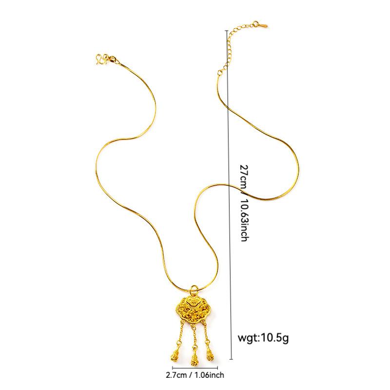Product Introduction of Chinese style tassel gourd and peace lock necklace.Light luxury, fashionable and high-end jewelry. 1