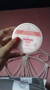 Product Review of [Kemasan Baru] MEANTEA BEAUTY by Katya Skin Body Cream Whitening With Salmon DNA dan Collagen from F**i R**i 0