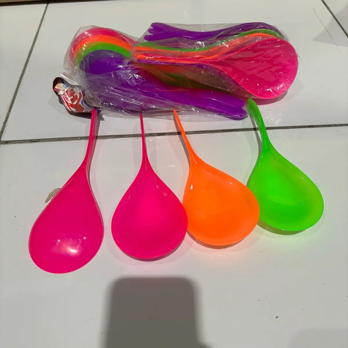 Centong nasi / sendok nasi / centong nasi pelangi KH