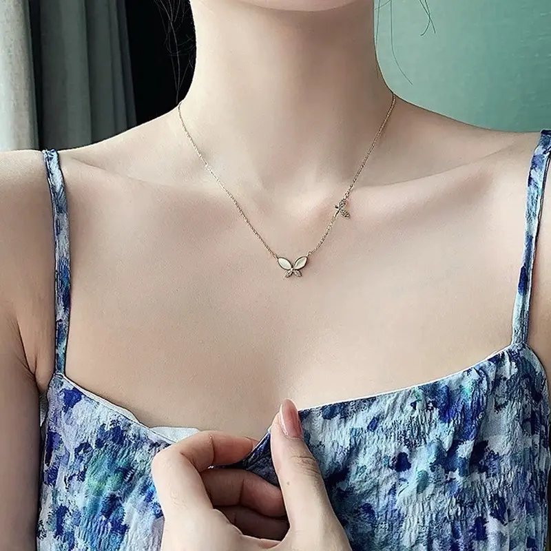 Kalung Titanium Wanita Liontin Kupu kupu Kramik Rantai Gold Anti Karat Dan Luntur Aksesoris Fashion Elegan Kekinian 7