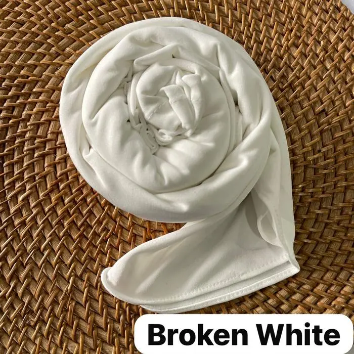 BROKEN WHITE