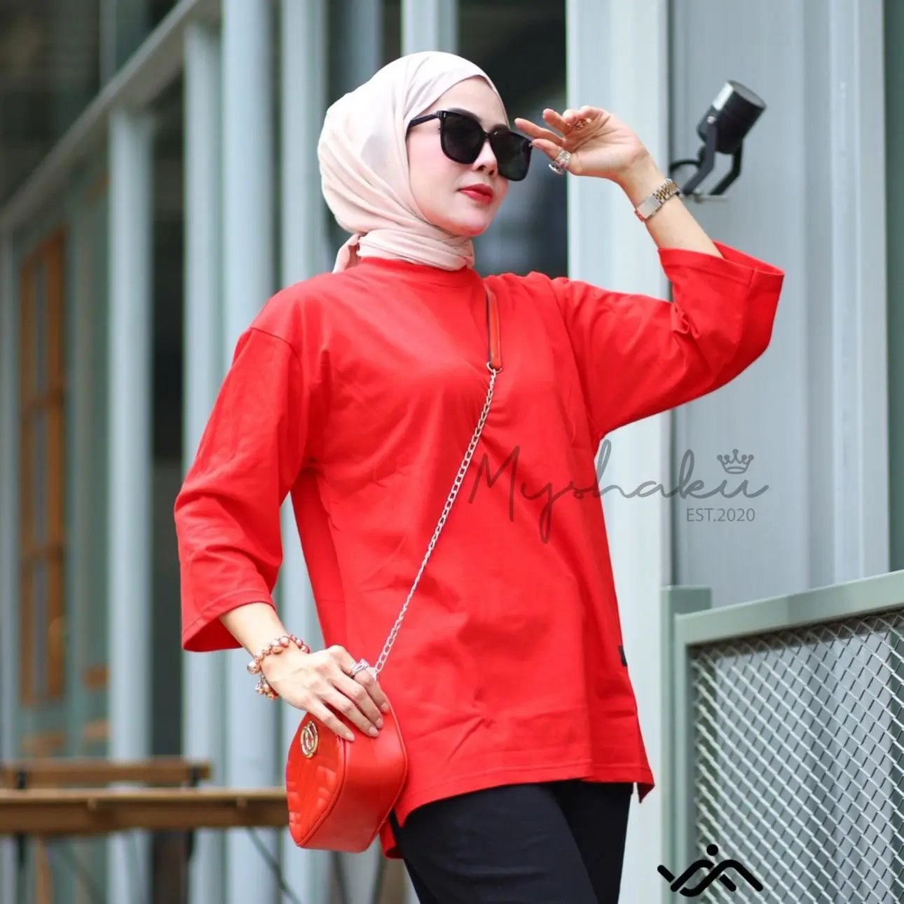 Kaos Myshaku polos banyak warna,bahan kaos import lembut dan nyaman banget dipakai Baju