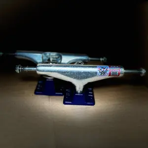 truck skateboard etaks