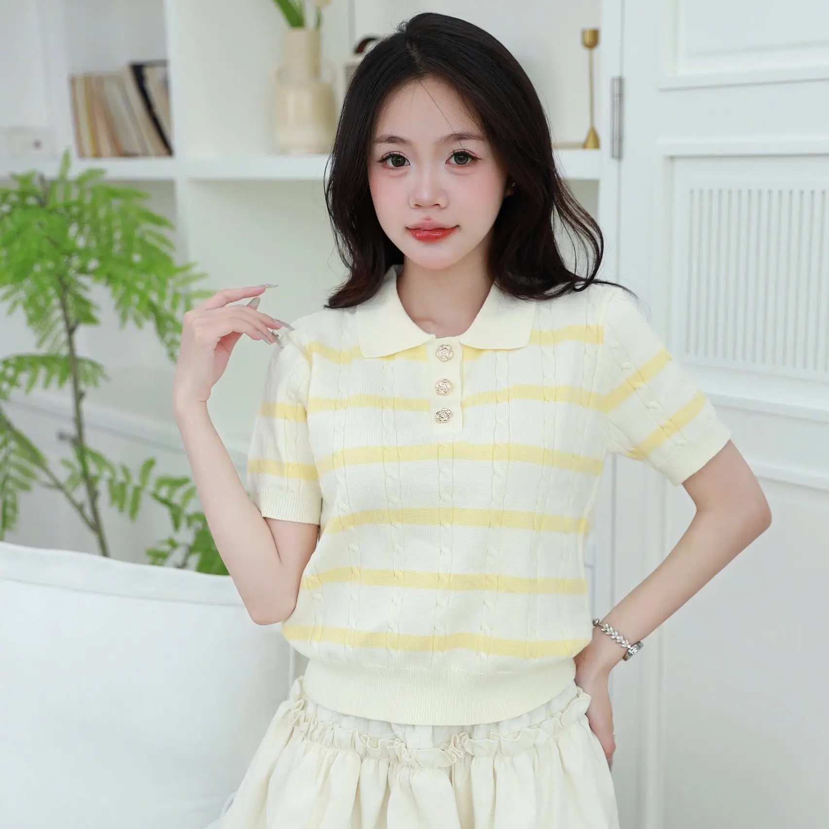 (Deal Mở Bán) BST Hè 2025 Áo Len Dệt Kim Hè 2 Màu Phối Cúc Vàng Đồng Bông Hoa, Kết Hợp Kẻ Ngang Phù Hợp Đi Làm,Đi Chơi,....  M09-TINOZA | BigBuy360 - bigbuy360.vn