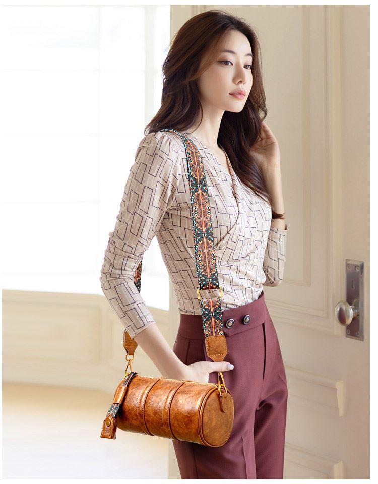 Tas Wanita Retro Baru 2025 Tas Bahu Serbaguna Desain Ceruk Kelas Atas Tas Silinder Mewah Ringan Multifungsi untuk Berbagai Kegunaan Tas Wanita Retro Baru 2025 Tas Bahu Serbaguna Desain Ceruk Kelas Atas Tas Silinder Mewah Ringan Multifungsi untuk Berbagai Kegunaan