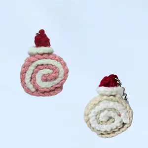 RollCake Mini Crochie – Gantungan Rajut