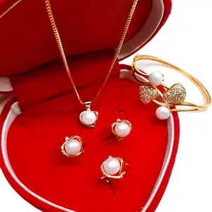 Set Perhiasan Love Wanita Perhiasan Pesta Gelang 2 Hati Mutiara