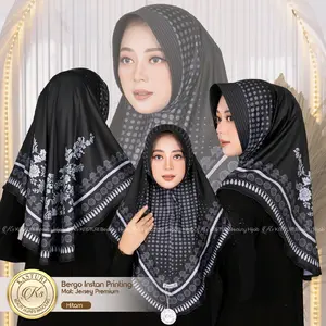 kasturihijab_ Jilbab instan daily Hijab bergo patimah Kerudung Muslim Cantik Panjang Kombinasi Nyaman kasturi  hijab bandung Segitiga Hitam