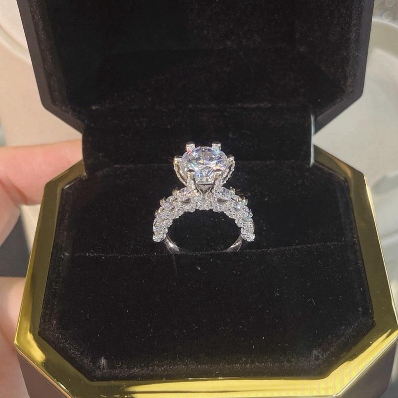  Nhẫn nữ hoàng to nổi viên chủ 9 mm bạc xi bạch kim 