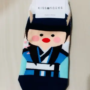 kiss socks kaos kaki korea Ankle