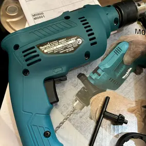 Mesin Bor Tangan 16mm 5/8 inc MT M0801B Makita