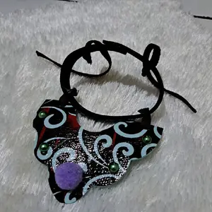 Gongseng Miniatur Domba Garut Ikat Leher dengan Desain Unik dan Warna Menarik untuk Miniatur Domba Garut