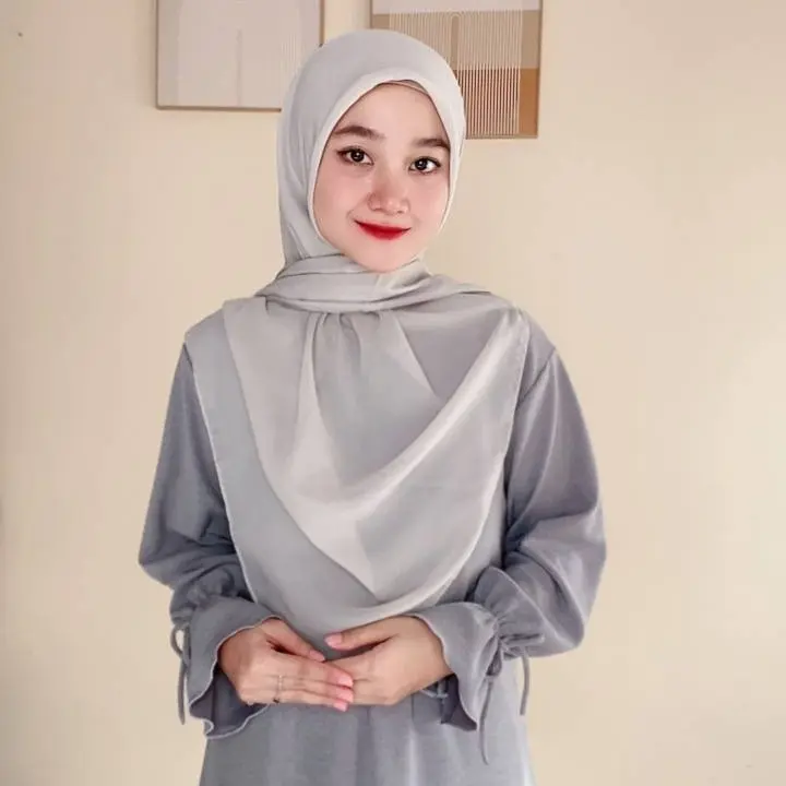Famehara.id - 100k GET 4 Segiempat Oval Malay Plain Scarf Polycotton Jahit Tepi Premium Kerudung Lembut