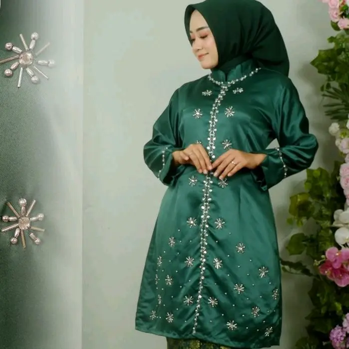 ILA ATASAN Terbaru tunik kalisma | tunik melayu | tunik bridal | tunik payet | tunik melayu payet | tunik mutiara | tunik kekinian | tunik kondangan | tunik ibu hajat | tunik jumbo | tunik mewah | kebaya tunik ibu hajat | kebaya melayu Wanita Panjang 4